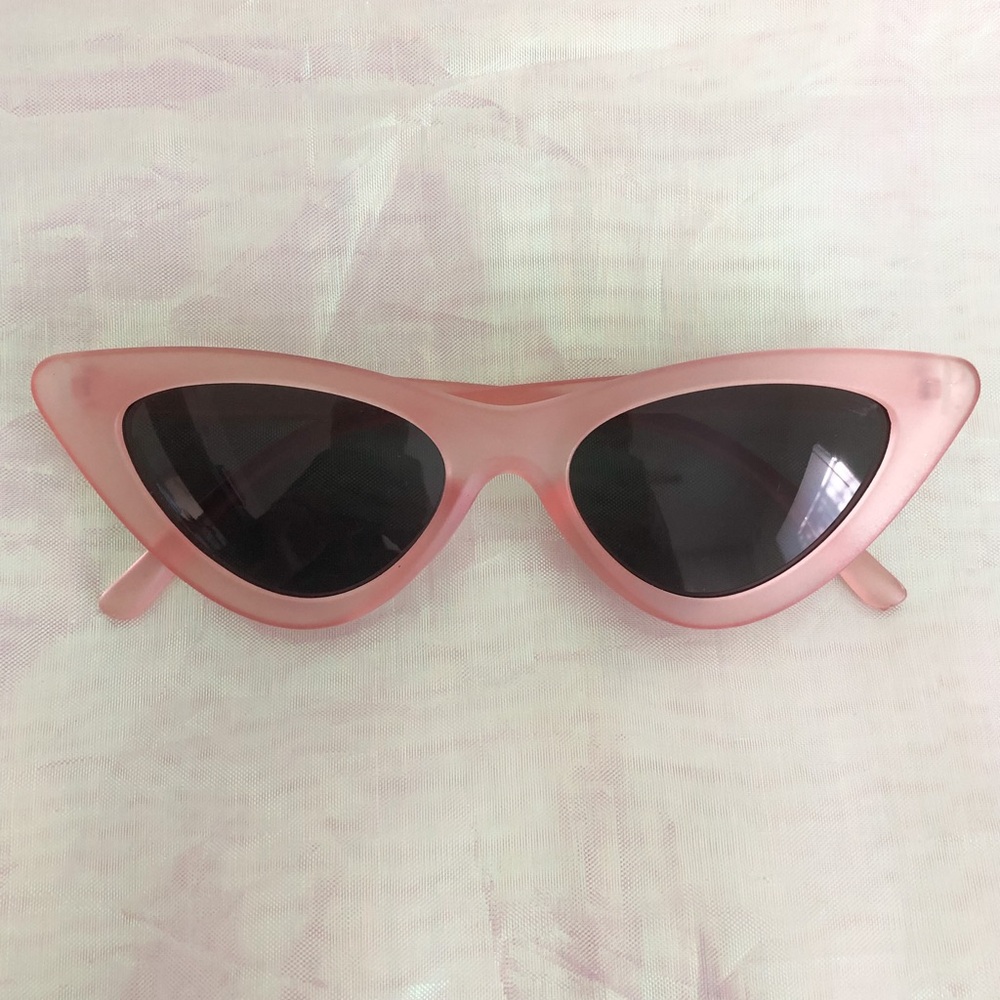 Frosty Pink Cat-eye Sunglasses